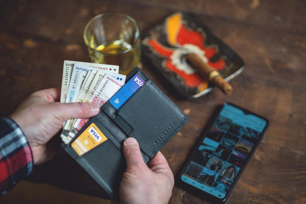 Comparative Review: Diners Club vs. Visa vs. MasterCard - Which Card Reigns Supreme in Ecuador? - Melhores cartões de credito no equador